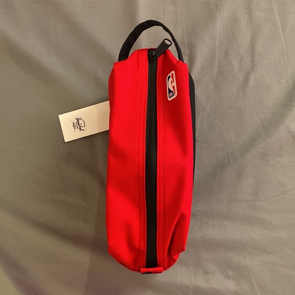Herschel x Raptors Toiletry Bag - Picture 2 of 4